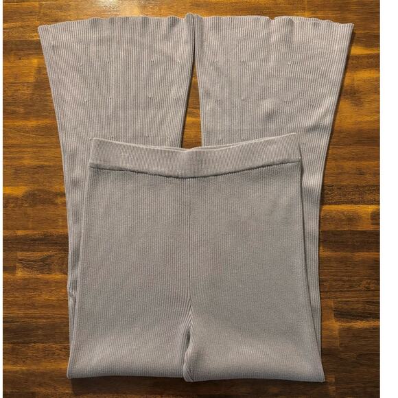 Abercrombie & Fitch Light Gray Flare Pants - Picture 1 of 9